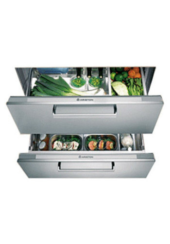Встраиваемый холодильник без морозильника Hotpoint-Ariston BDR 190 AAI